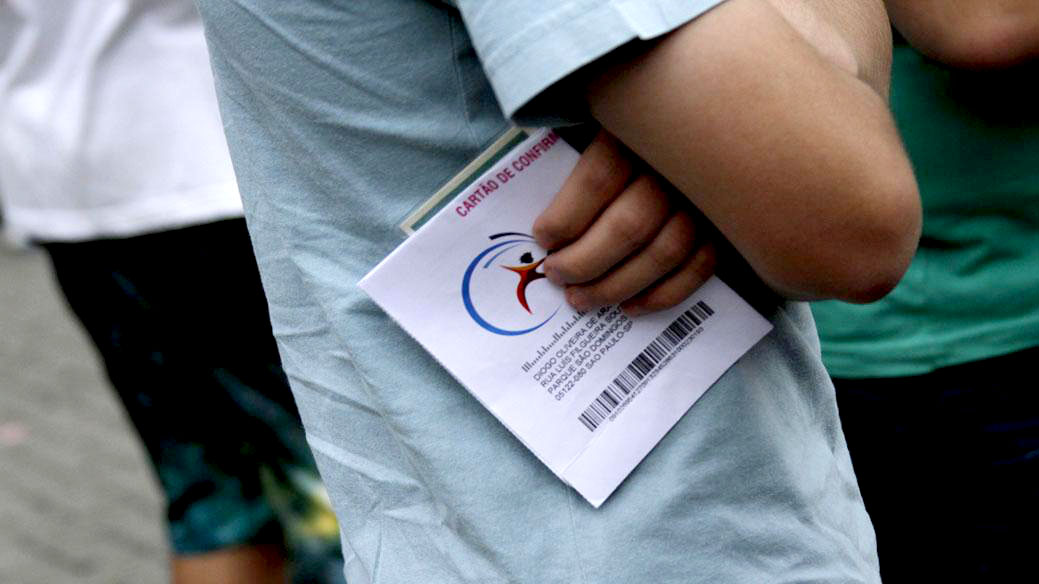 Estudantes aguardam para a realização do Enem