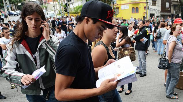 Estudantes concentrados, antes do início da prova do Exame Nacional do Ensino Médio (ENEM) na Uninove, em São Paulo