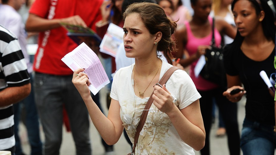 Estudante antes do início da prova do Exame Nacional do Ensino Médio (ENEM) na Uninove, em São Paulo
