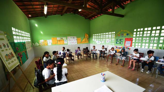 Sala de aula da escola Cícero Barbosa Maciel, em Pedra Branca, Ceará. Disposição das cadeiras faz parte da estratégia didática dos professores para garantir atenção de todos os alunos durante as aulas