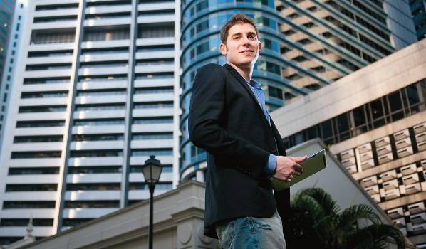 Eduardo Saverin, o brasileiro do Facebook, conta sua história