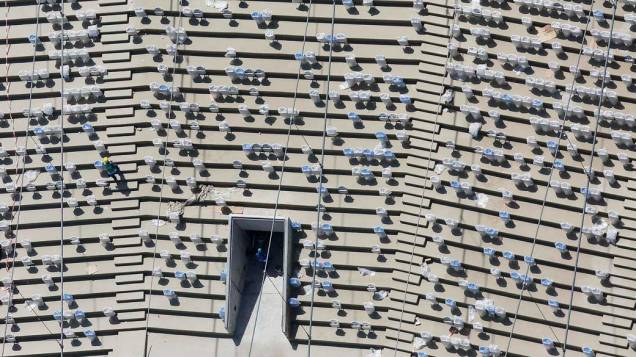 Visão aérea das novas cadeiras do estádio do Maracanã, em 22/02/2013