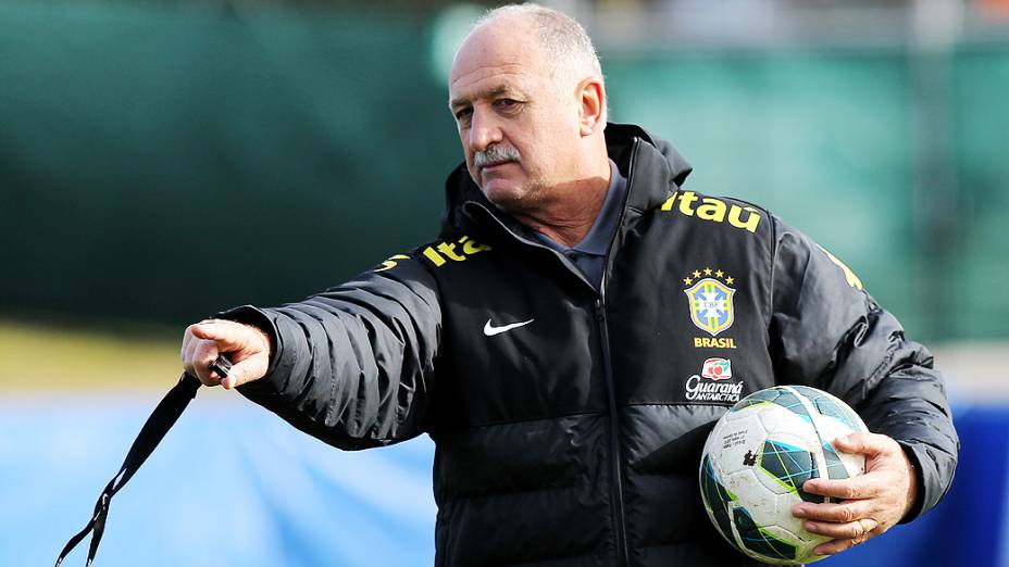 Luiz Felipe Scolari comanda primeiro treino da seleção brasileira nesta terça feira (19) em Genebra, Suíca antes do amistoso contra a Itália