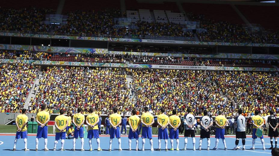 Estádio estava quase lotado e registrou recorde mundial de público