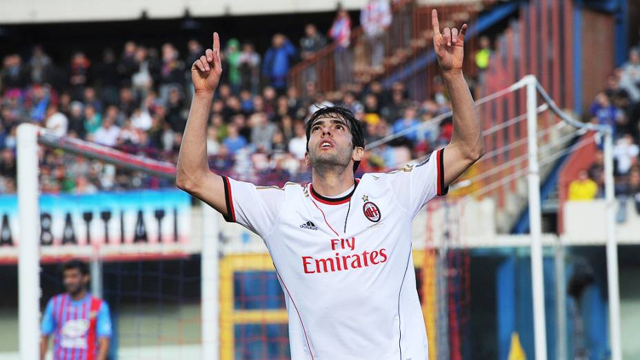 Com gol de Kaká, Milan vence o Catania de virada por 3 a 1, pelo Campeonato Italiano, no estádio Angelo Massimino