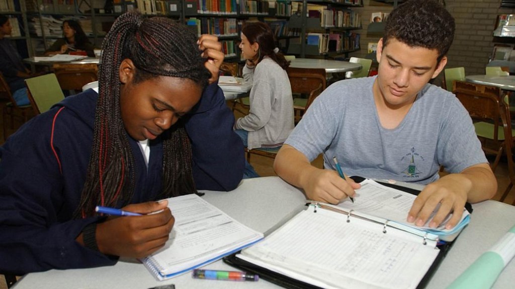 Estudantes se dizem apreensivos para o Enem 2011. Exame pode garantir vaga na universidade (Arquivo/Agência Brasil)