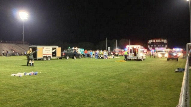 Hospital de campanha improvisado em estádio para atender feridos na explosão em West, Texas
