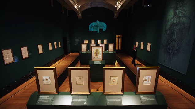 <p>Visão geral da Queens Gallery onde estarão expostos até Outubro, desenhos realizados por Leonardo Da Vinci para estudar o corpo humano</p>