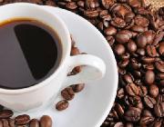 Estudos mostram que, em qualquer pessoa, a ingestão de mais de 20 xícaras de café por dia pode começar a causar alterações digestivas e de frequência cardíaca. Entretanto, a dose tóxica de cafeína irá variar de acordo com a idade, peso e até mesmo alimentação de cada um
