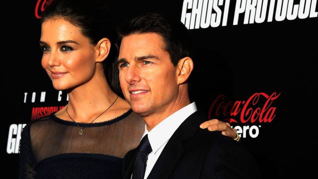 Katie Holmes e Tom Cruise participam da estreia do filme "Missão: Impossível - Protocolo Fantasma" no Teatro Ziegfeld, Nova York em dezembro de 2011