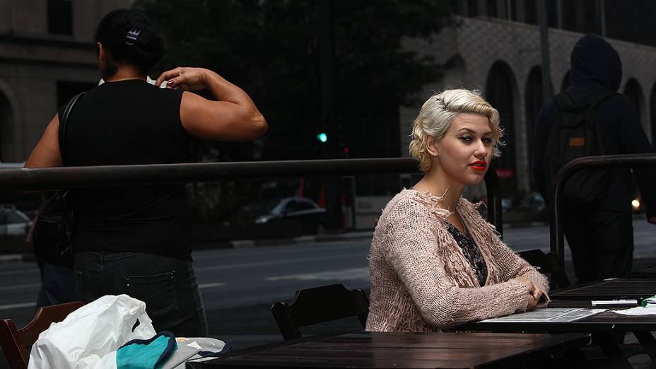 Sara é a primeira integrante do grupo Femen no Brasil