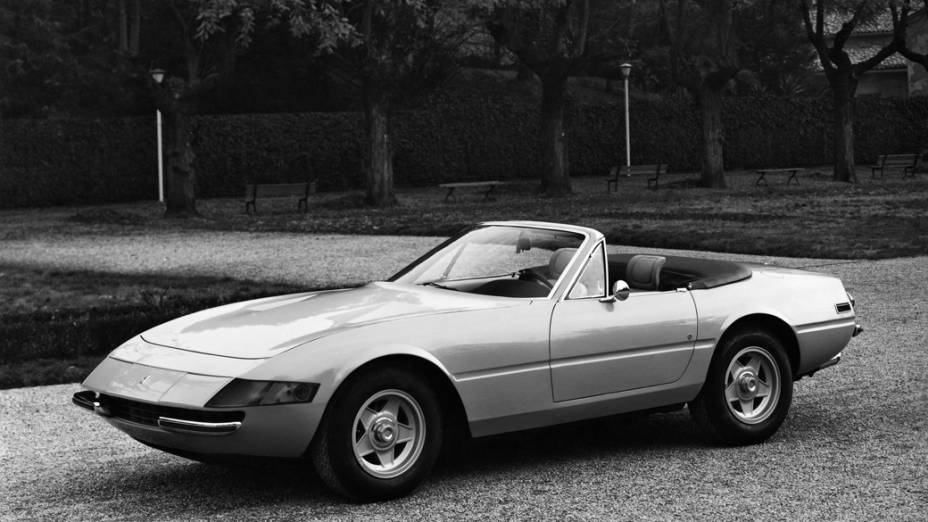 Raro conversível produzido na década de 1970, a 365 GTS/4 Daytona Spyder teve apenas 122 unidades fabricadas