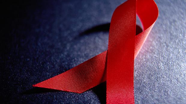 OMS: homossexuais têm 20 vezes mais risco de contrair o vírus HIV que o restante da população