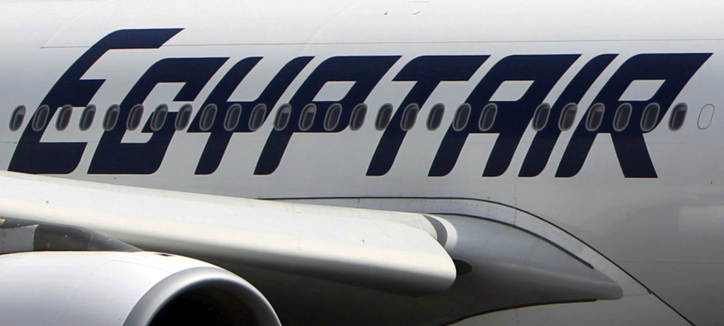 A aeronave levava 66 pessoas e desapareceu após partir de Paris com destino ao Cairo, no Egito