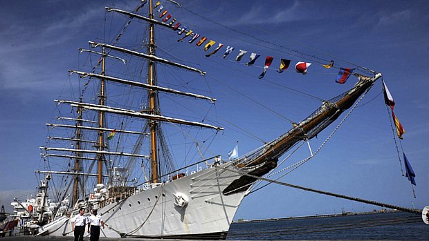 A argentina "Fragata Liberdade" foi apreendida no porto de Tema