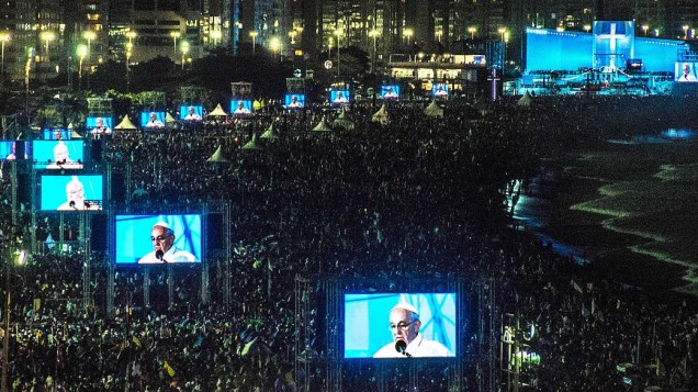 Francisco foi recebido por 3 milhões de pessoas em Copacabana neste sábado, segundo a organização da JMJ