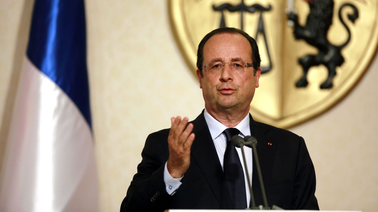 O presidente François Hollande, que afirmou que a França está disposta "a punir Damasco"