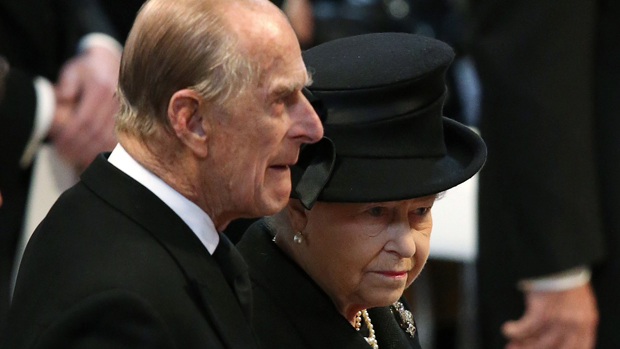 Príncipe Philip e a rainha Elizabeth II no funeral de Margaret Thatcher, em Londres