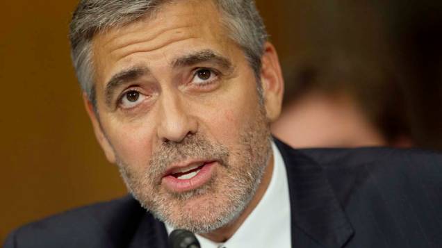 George Clooney no senado durante a Comissão de Relações Exteriores sobre o Sudão, em Washington, nos Estados Unidos