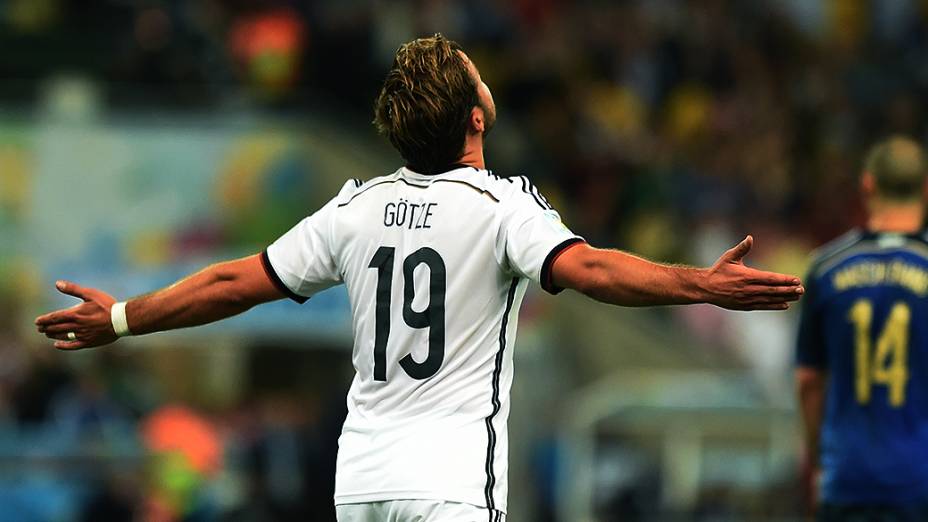 O alemão Götze comemora gol no segundo tempo da prorrogação na final contra a Argentina, no Maracanã no Rio