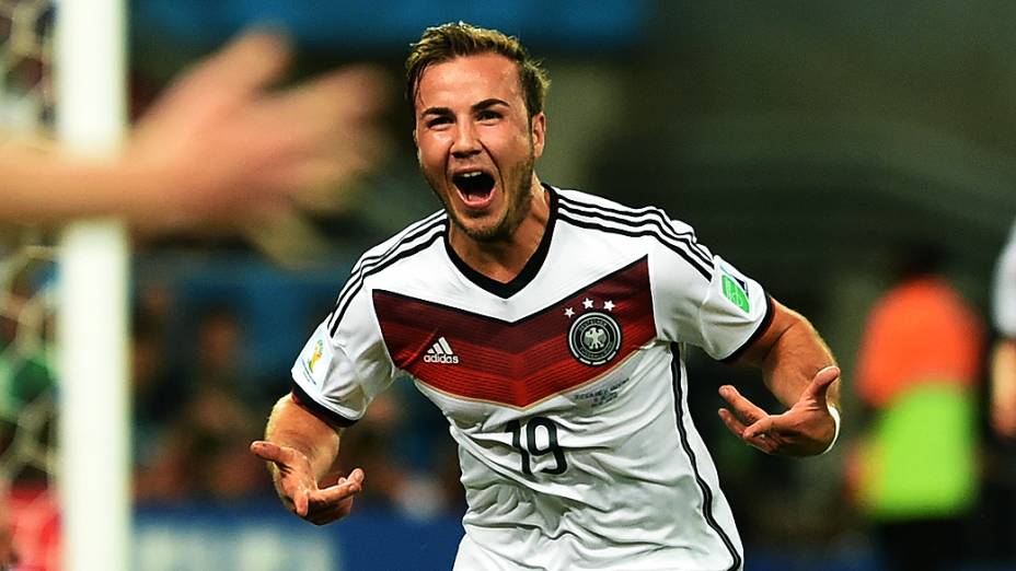 O alemão Götze comemora gol no segundo tempo da prorrogação na final contra a Argentina, no Maracanã no Rio
