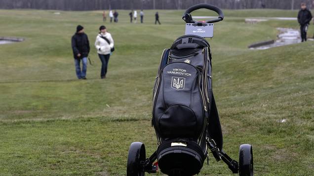 A propriedade de Mezhyhirya tem campo de golfe e zoológico particular A propriedade de Mezhyhirya tem campo de golfe e zoológico particular