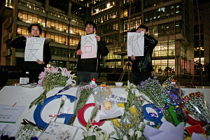 Estudantes fazem vigília em protesto contra a saída do Google da China