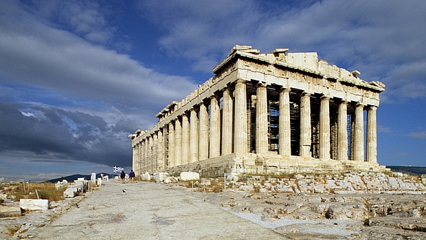 O mercado de ações grego subiu 2% na esperança de que um acordo esteja próximo.