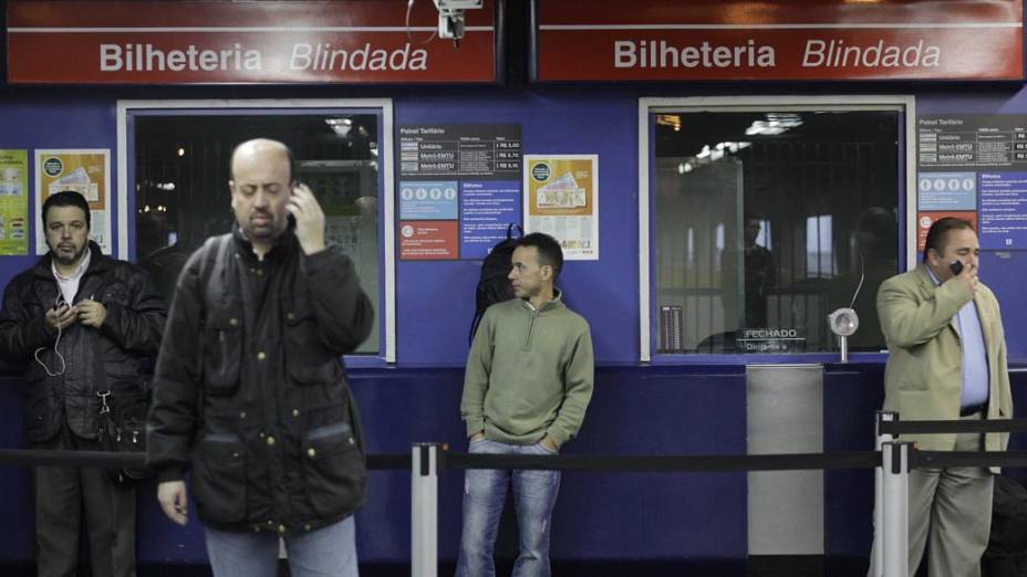 Estação Belém do metrô amanheceu fechada nesta quarta