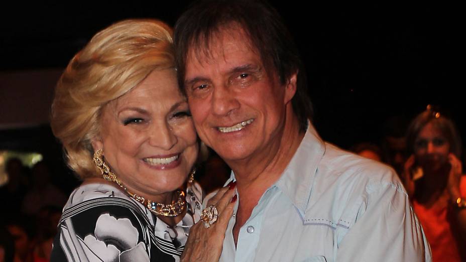 Hebe e Roberto Carlos durante leilão organizado por Ivan Zurita, na Fazenda Santa Cruz
