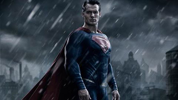 O ator Henry Cavill caracterizado como Superman em Batman vs. Superman - A Origem da Justiça O ator Henry Cavill caracterizado como Superman em Batman vs. Superman - A Origem da Justiça