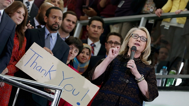 Hillary Clinton faz discurso de despedida em seu último dia no Departamento de Estado