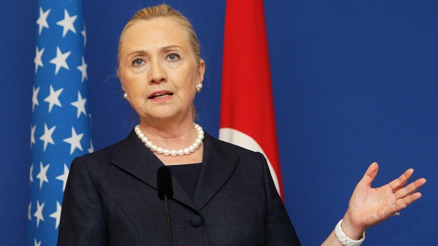 A secretaria de estado Hillary Clinton durante uma conferência em Istanbul