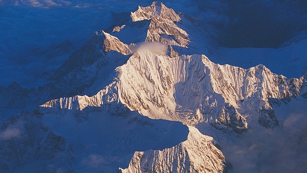 Novos estudos, apresentado durante a COP 17, mostram que as geleiras do Himalaia, lar do Monte Everest, a montanha mais alta do mundo, estão derretendo mais rápido do que se esperava