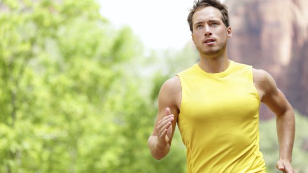Corrida ao ar livre é uma das atividades que, segundo estudo de Harvard, pode ajudar a melhorar a fertilidade masculina