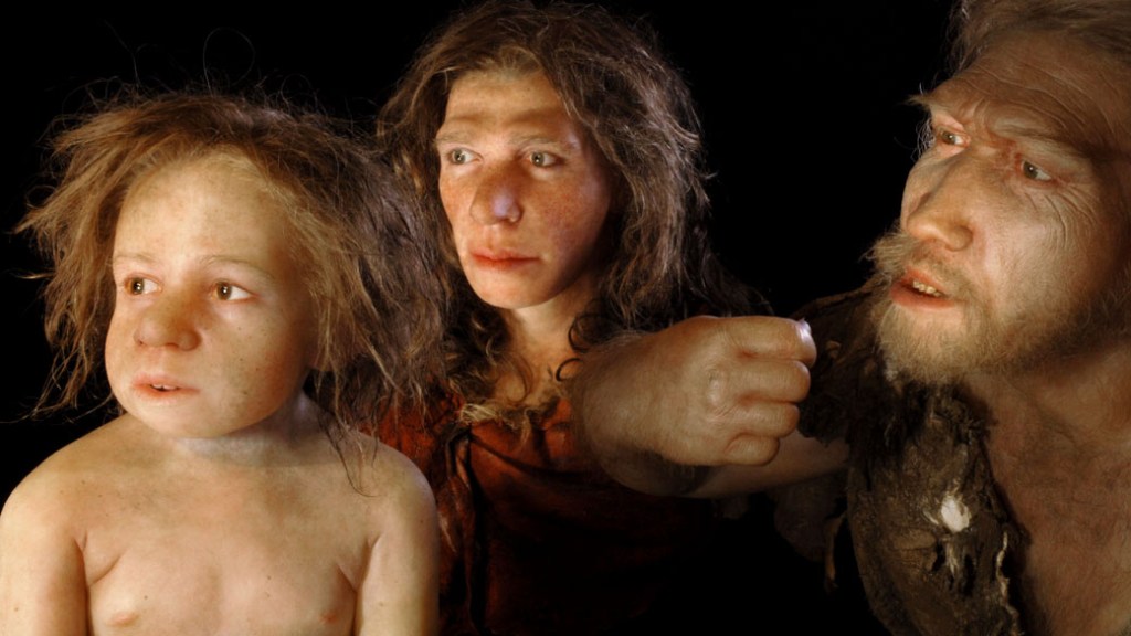 Reprodução de Neandertais feitas pela antropóloga Elisabeth Daynes, na França