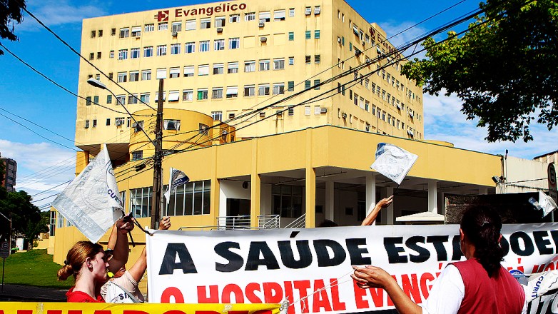 Hospital Evangélico de Curitiba troca equipe e reabre UTI