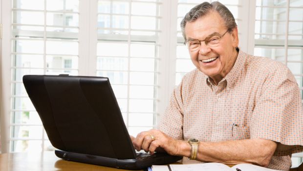 Idosos: Computador pode ser aliado para manter boa saúde mental