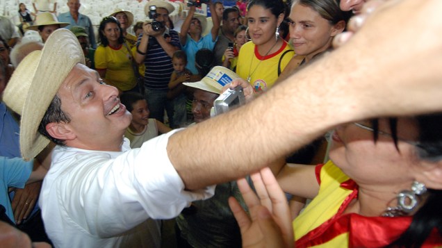 O governador Eduardo Campos no lançamento do programa Chapéu de palha, em 2009
