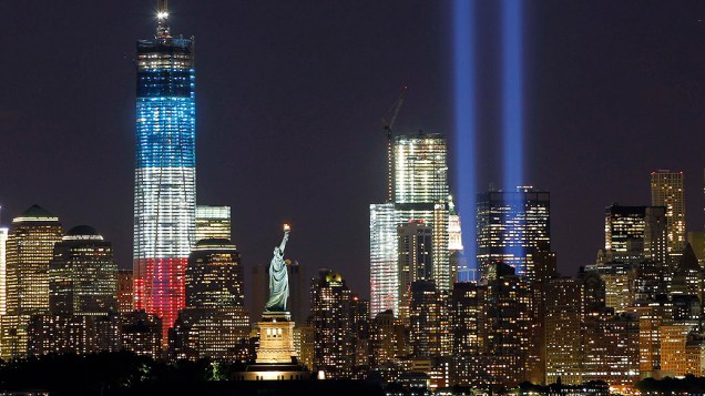 O Tributo, instalação de luzes nos arredores do World Trade Center, em Nova York