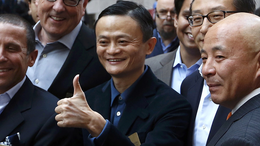 O fundador do grupo Alibaba ao chegar na Bolsa de Valores de Nova York, no dia em que faz a oferta pública inicial de ações (IPO, na sigla em inglês) de seu grupo no mercado