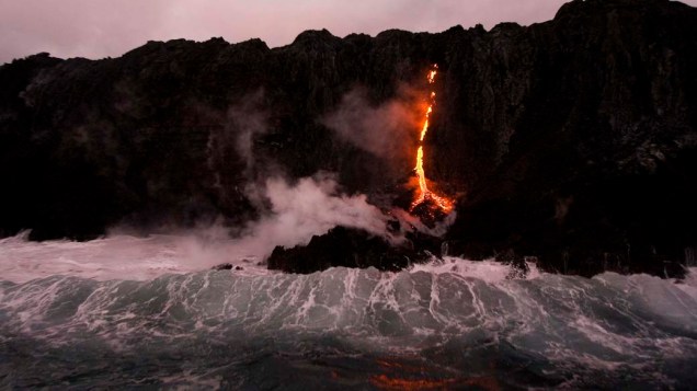 <p>Erupção no Parque Nacional dos Vulcões em Kalapana, Hawai</p>
