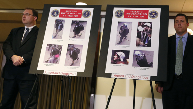 FBI divulga foto dos suspeitos do atentado durante a Maratona de Boston