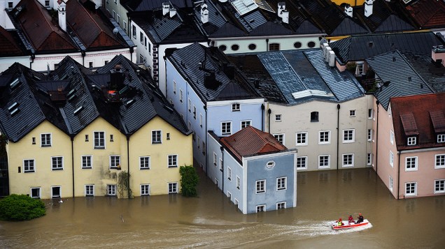 Fortes chuvas e enchentes deixam 6 mortos na Europa Central. A cidade velha é inundada pelo rio Danúbio, em Passau, no sul da Alemanha