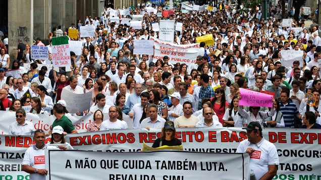 Manifestação nacional de médicos: Profissionais de todo o país protestam nesta quarta-feira contra a importação de médicos estrangeiros