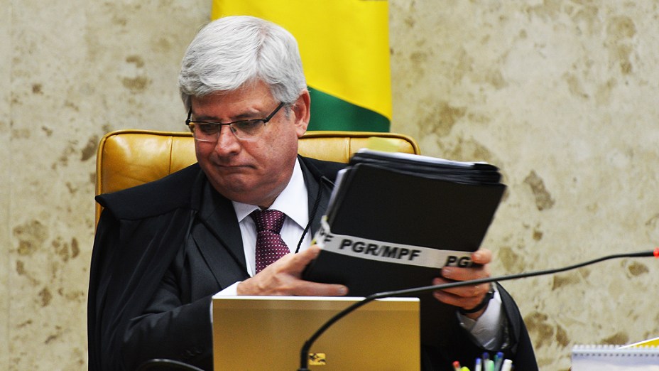 O procurador-geral da República, Rodrigo Janot, durante sessão no plenário do STF (Supremo Tribunal Federal) para julgar os recursos dos 13 réus que não tem direito aos embargos infringentes no processo do mensalão, nesta quarta-feira (13)