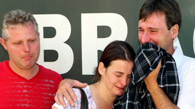 Familiares das vítimas do incêndio em Santa Maria, no Rio Grande do Sul