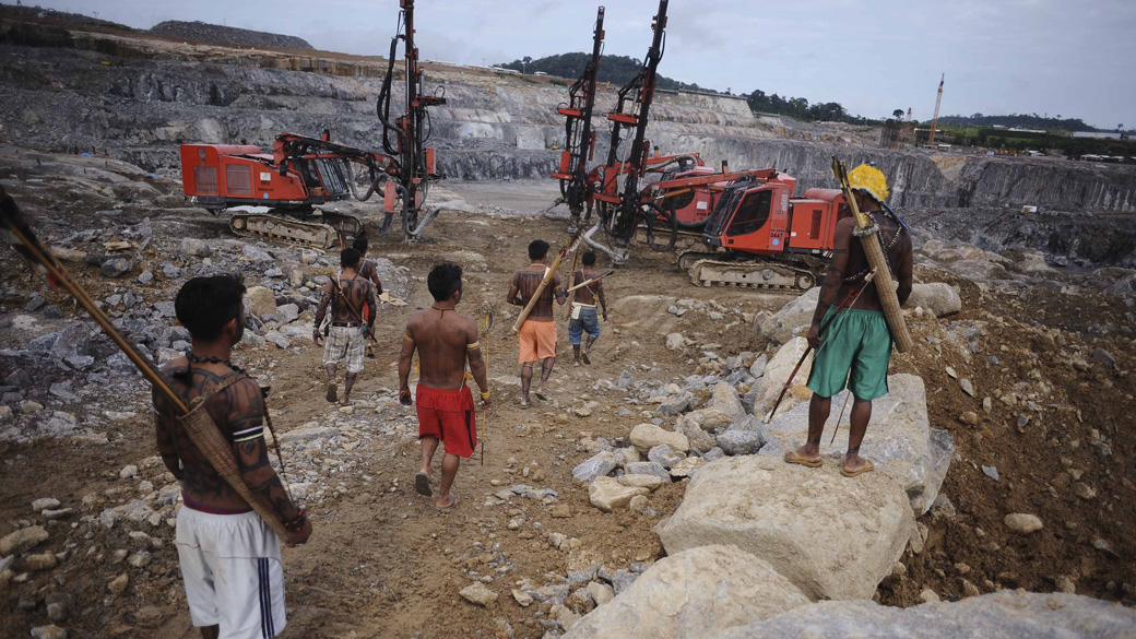 Índios ocupam as intalações da usina de Belo Monte, no Pará