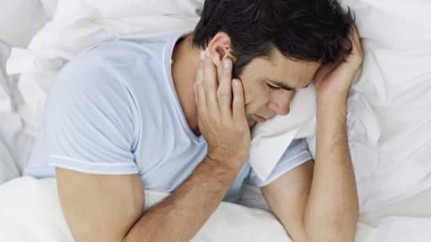 Apneia do sono acontece quando há paradas na respiração enquanto uma pessoa dorme