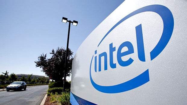 Também é o terceiro acordo de grande porte na fragmentada indústria de chips em 2015